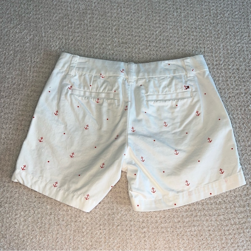 Tommy Hilfiger Women's White With Red Anchor Print Shorts Size 0 - Picture 2 of 8